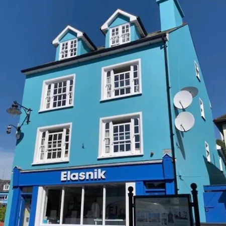 Town Center Beautiful 2 Bed Kinsale