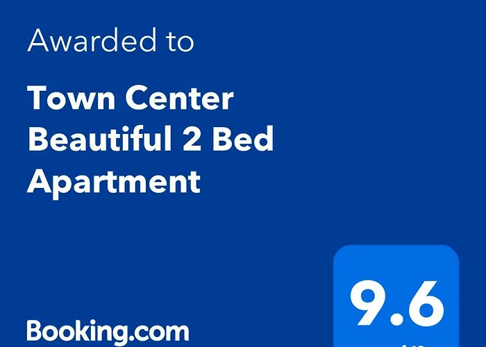 Town Center Beautiful 2 Bed *